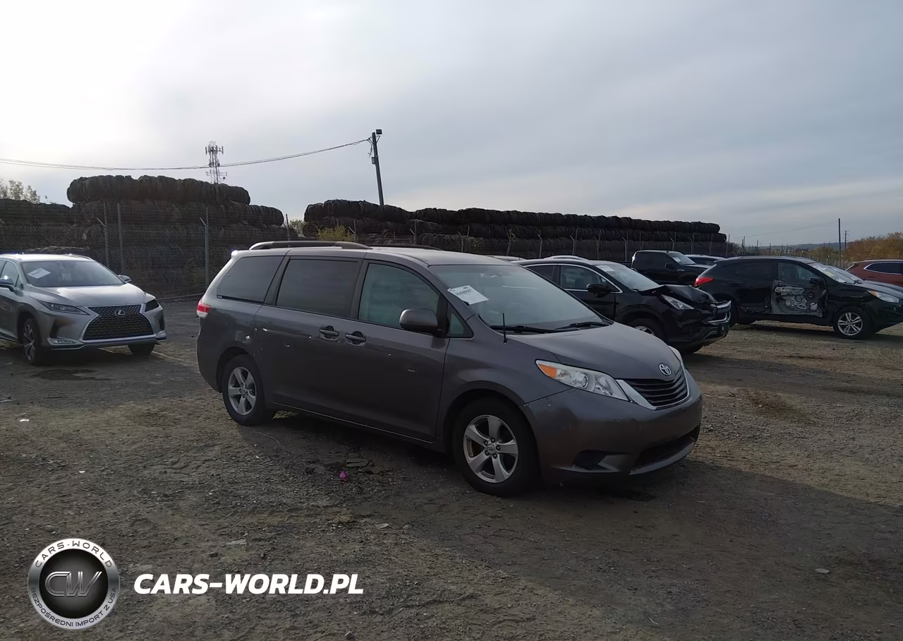 2011 Toyota Sienna Le V6