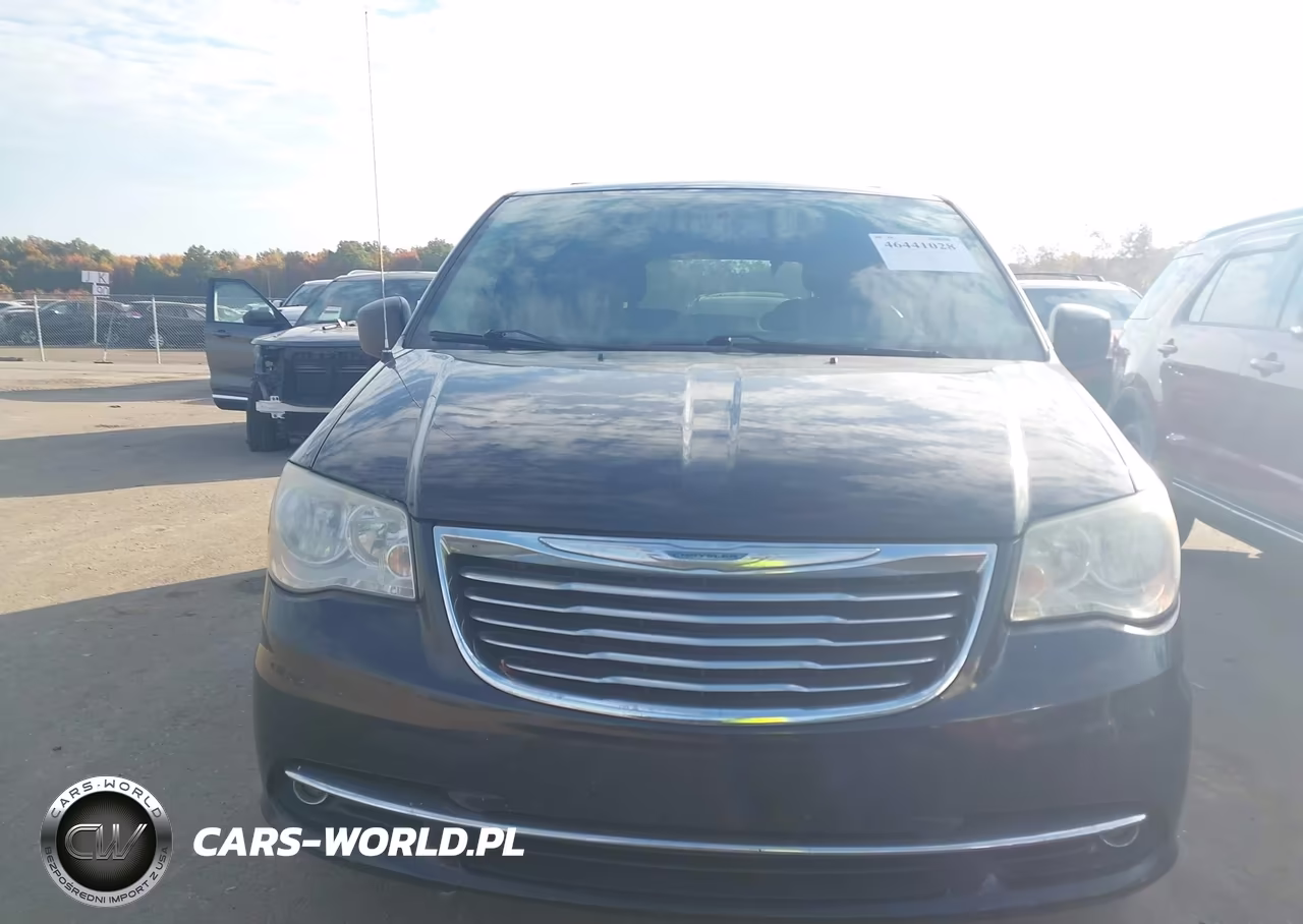 2015 Chrysler Town & Country Touring VIN:2C4RC1BG8FR505278 - 13