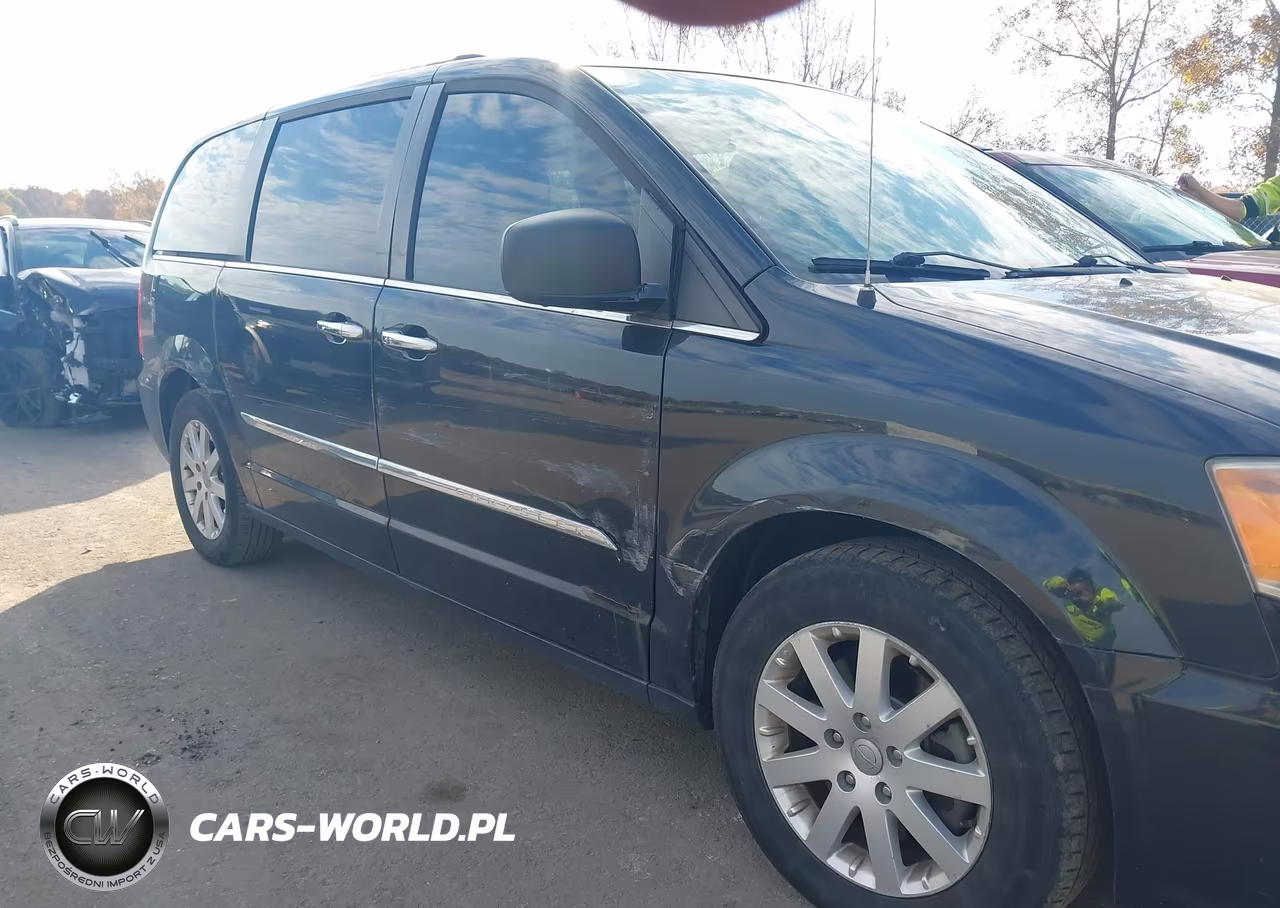 2015 Chrysler Town & Country Touring VIN:2C4RC1BG8FR505278 - 6