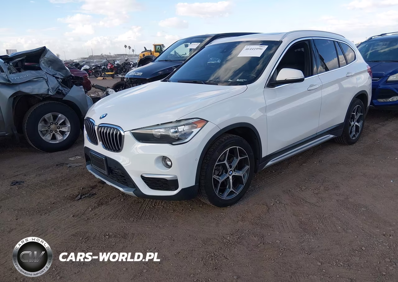 2018 BMW X1 xDrive28I VIN:WBXHT3C31J5L33963 - 6