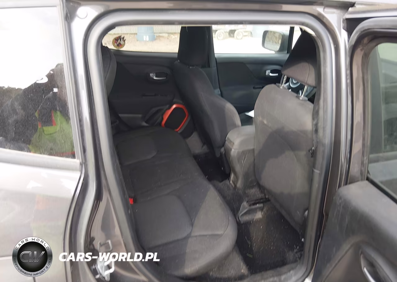 2018 Jeep Renegade Upland Edition 4X4 VIN:ZACCJBAB9JPH26943 - 8