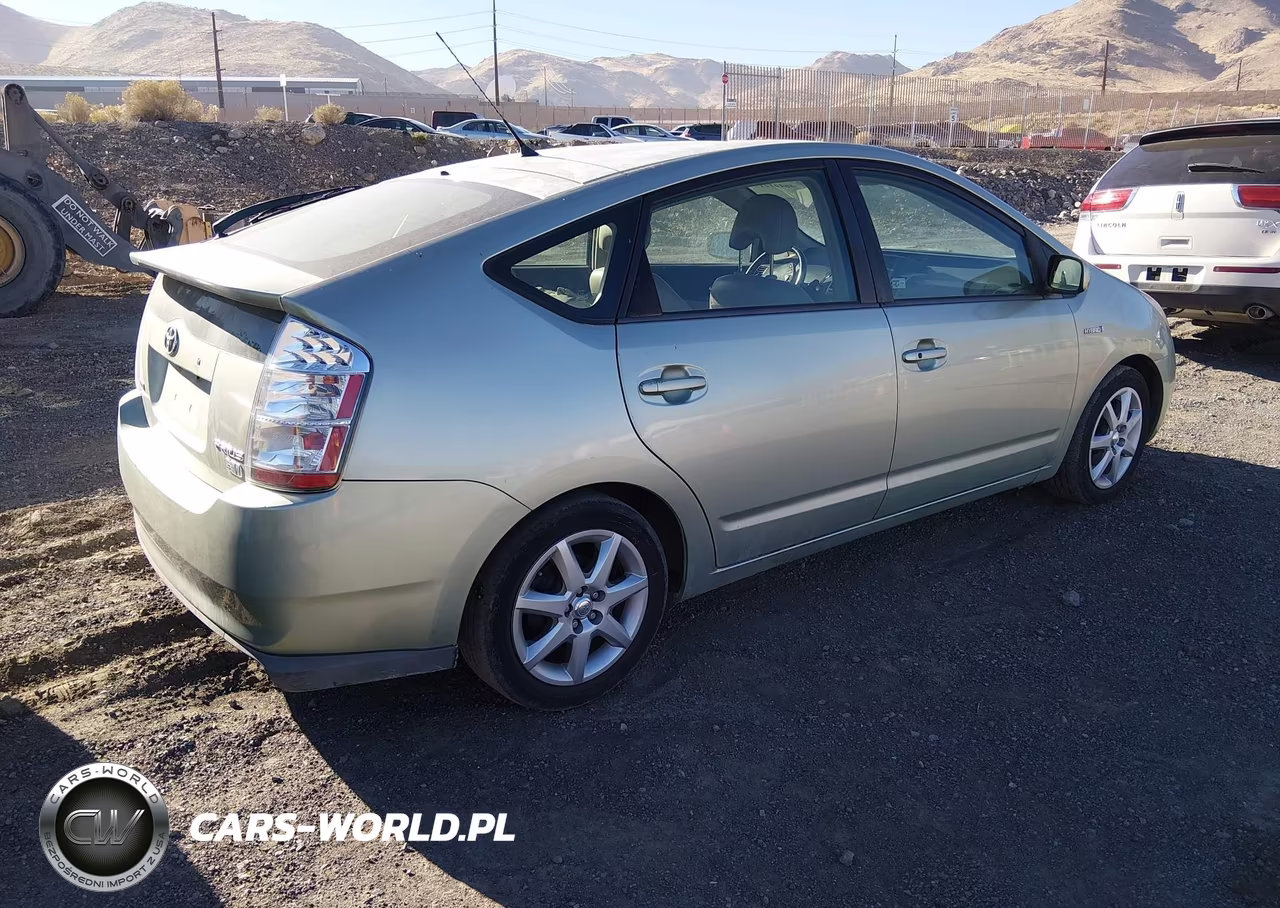 2009 Toyota Prius Touring VIN:JTDKB20U893472671 - 4