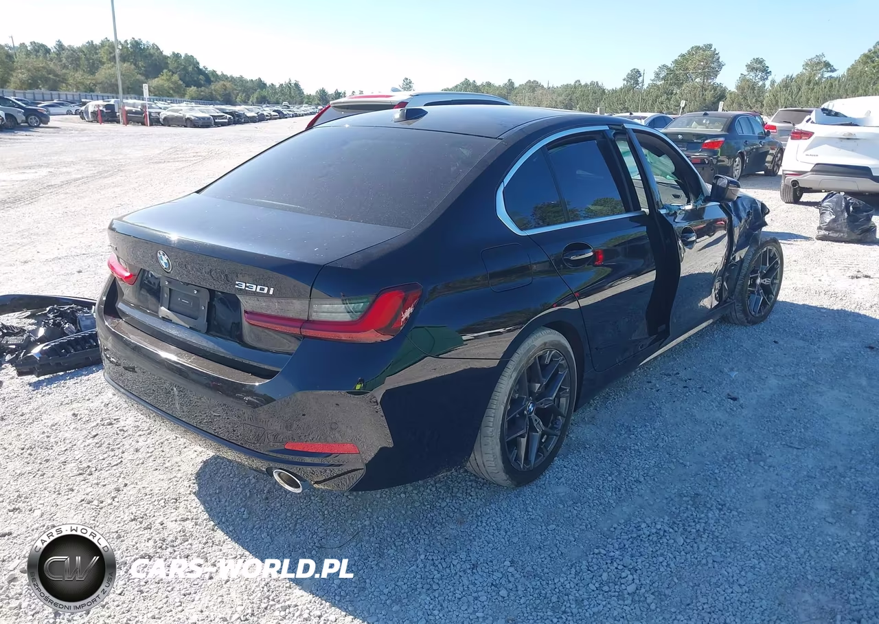 2026 BMW 330I xDrive Na VIN:3MW89CW00T8G02003 - 4