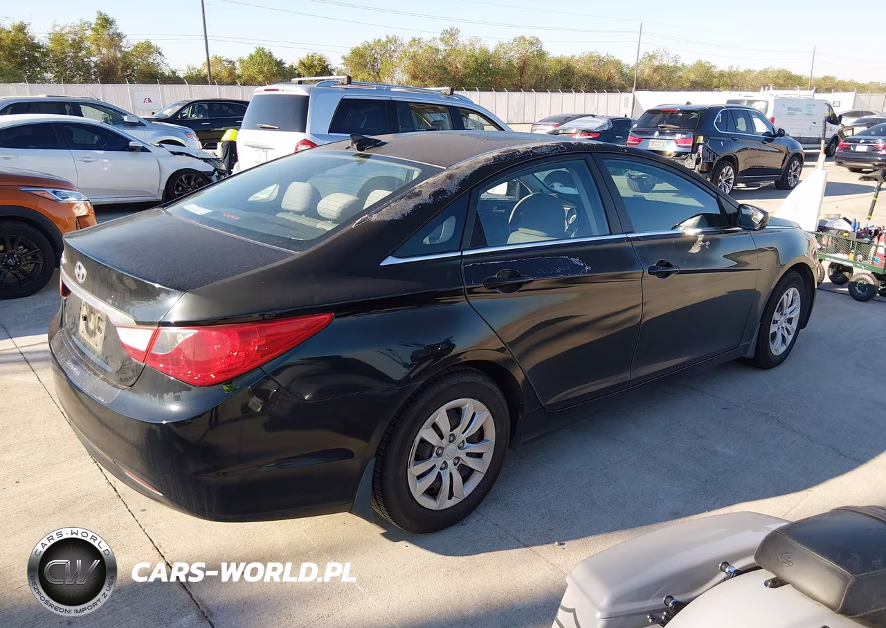 2012 Hyundai Sonata Gls VIN:5NPEB4AC7CH415341 - 4
