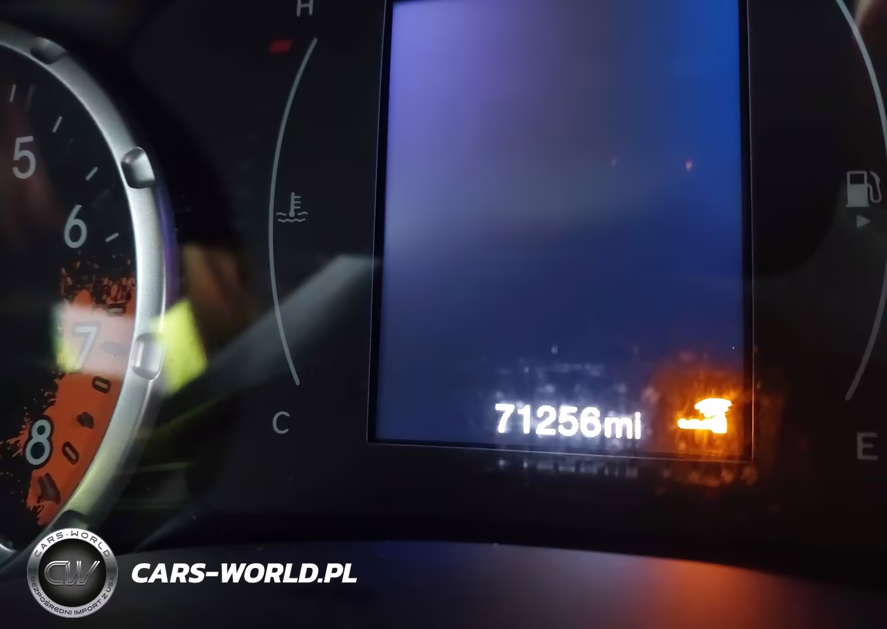 2018 Jeep Renegade Latitude 4X4 VIN:ZACCJBBB8JPH46633 - 15