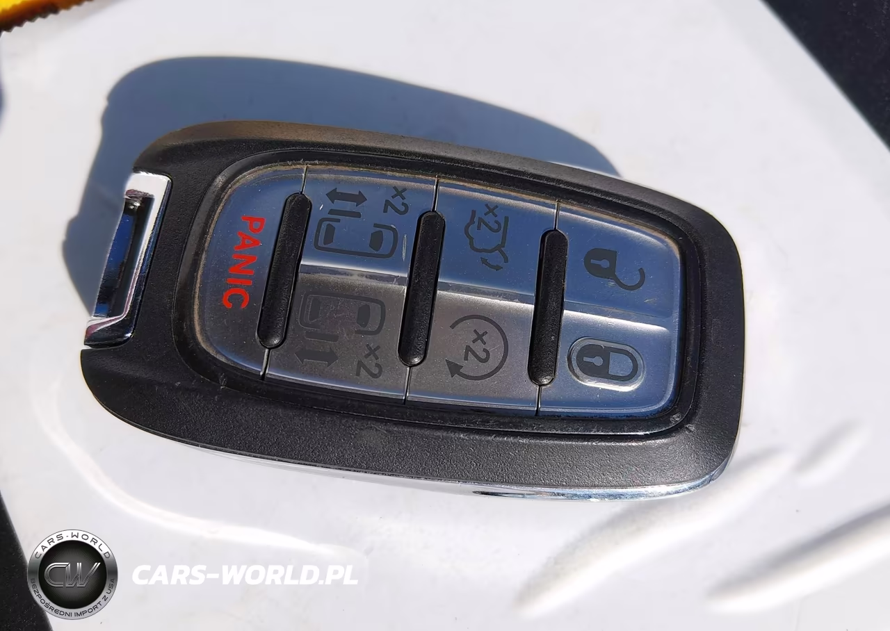 2024 Chrysler Pacifica Touring L VIN:2C4RC1BG2RR152251 - 11