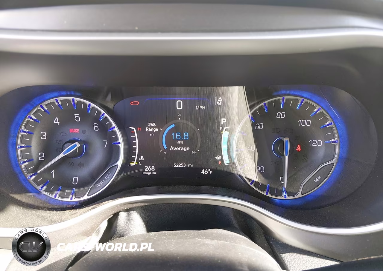 2024 Chrysler Pacifica Touring L VIN:2C4RC1BG2RR152251 - 7