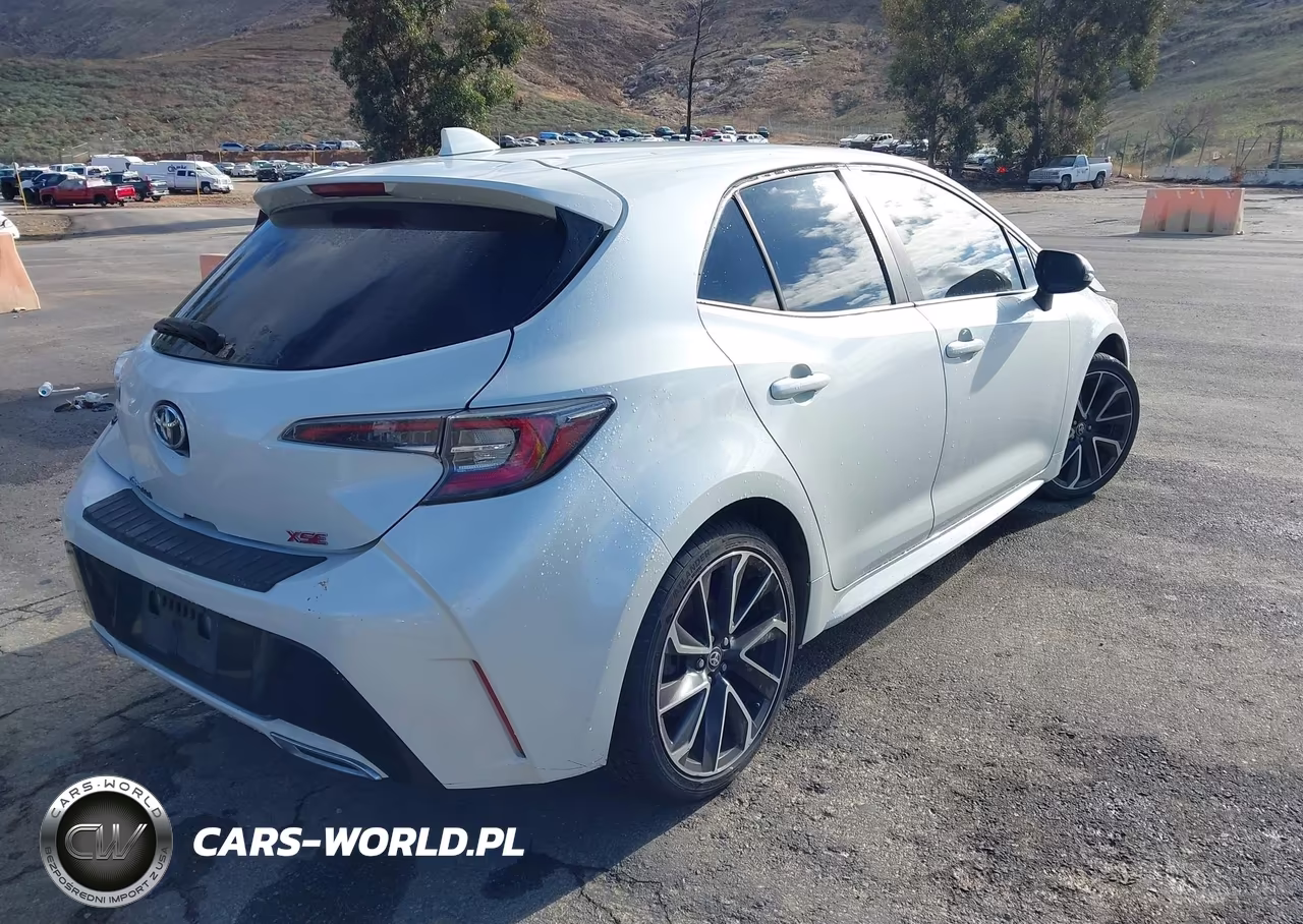 2019 Toyota Corolla Xse VIN:JTNK4RBE1K3046038 - 4