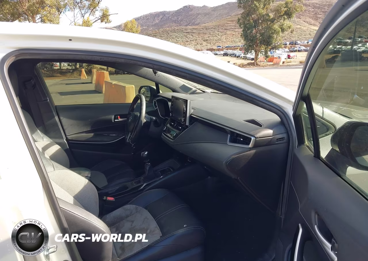 2019 Toyota Corolla Xse VIN:JTNK4RBE1K3046038 - 5