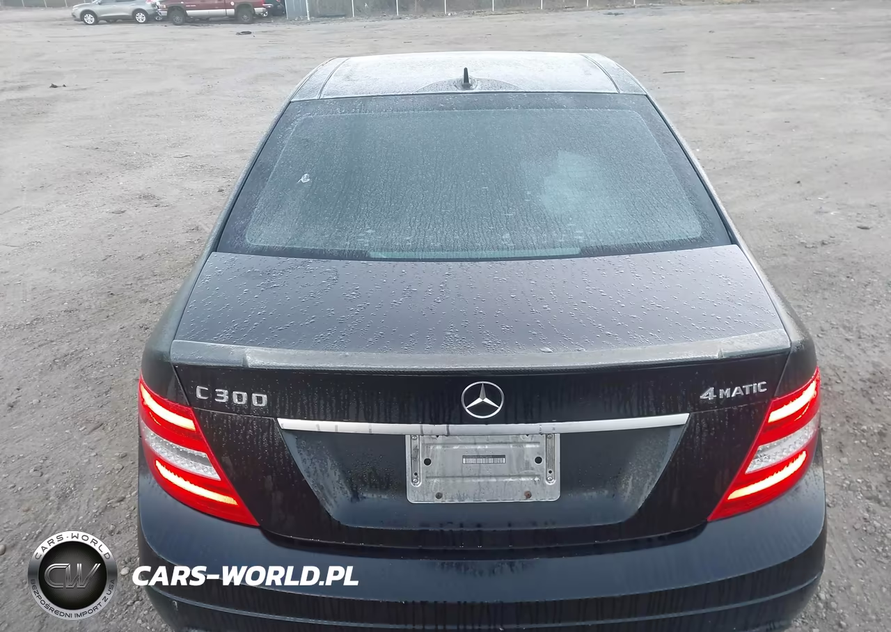 2013 Mercedes-Benz C 300 Sport 4Matic VIN:WDDGF8AB0DR275449 - 16