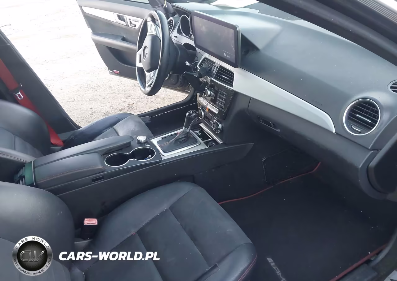 2013 Mercedes-Benz C 300 Sport 4Matic VIN:WDDGF8AB0DR275449 - 5