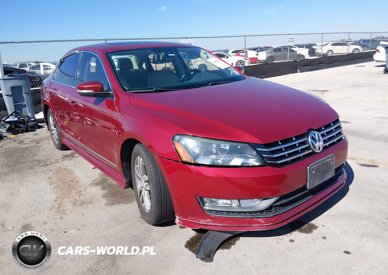 2015 Volkswagen Passat 3.6L V6 Sel Premium VIN:1VWCM7A37FC006840 - 1