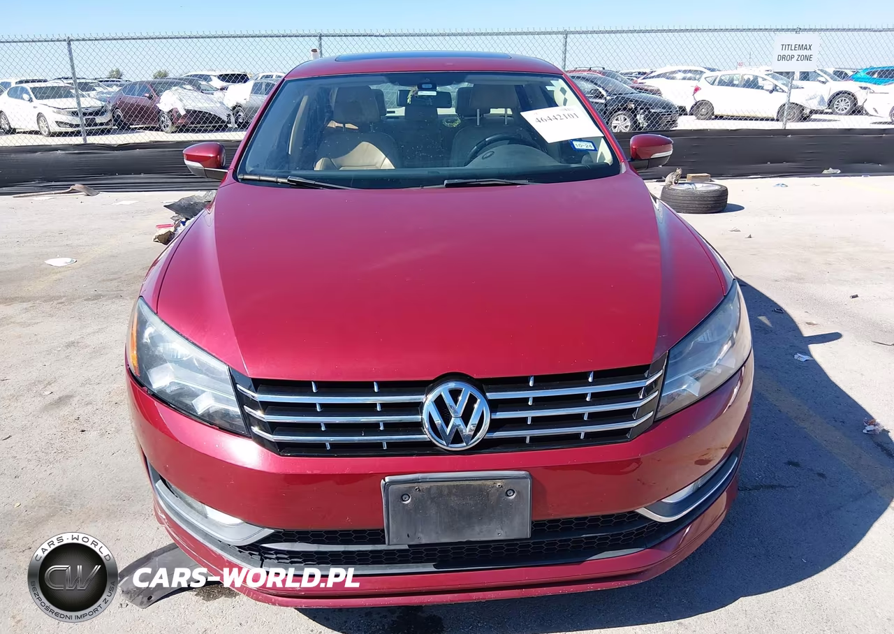 2015 Volkswagen Passat 3.6L V6 Sel Premium VIN:1VWCM7A37FC006840 - 13