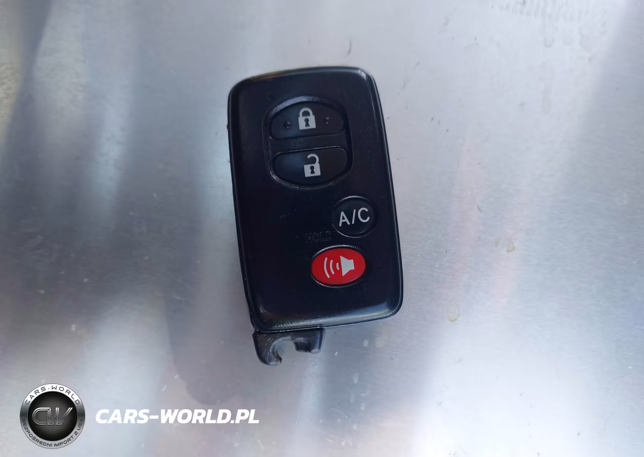 2012 Toyota Prius Plug-In VIN:JTDKN3DP4C3005952 - 11