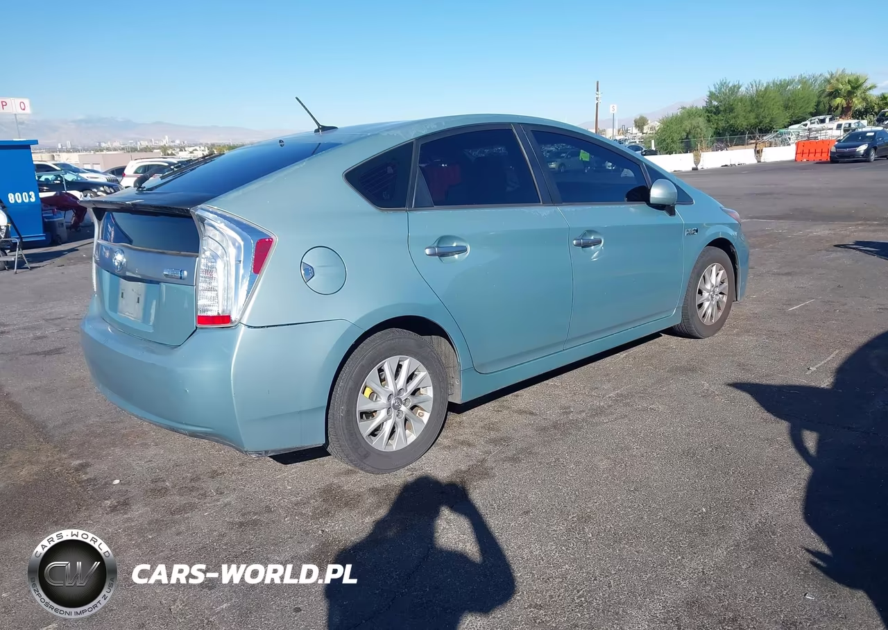 2012 Toyota Prius Plug-In VIN:JTDKN3DP4C3005952 - 4
