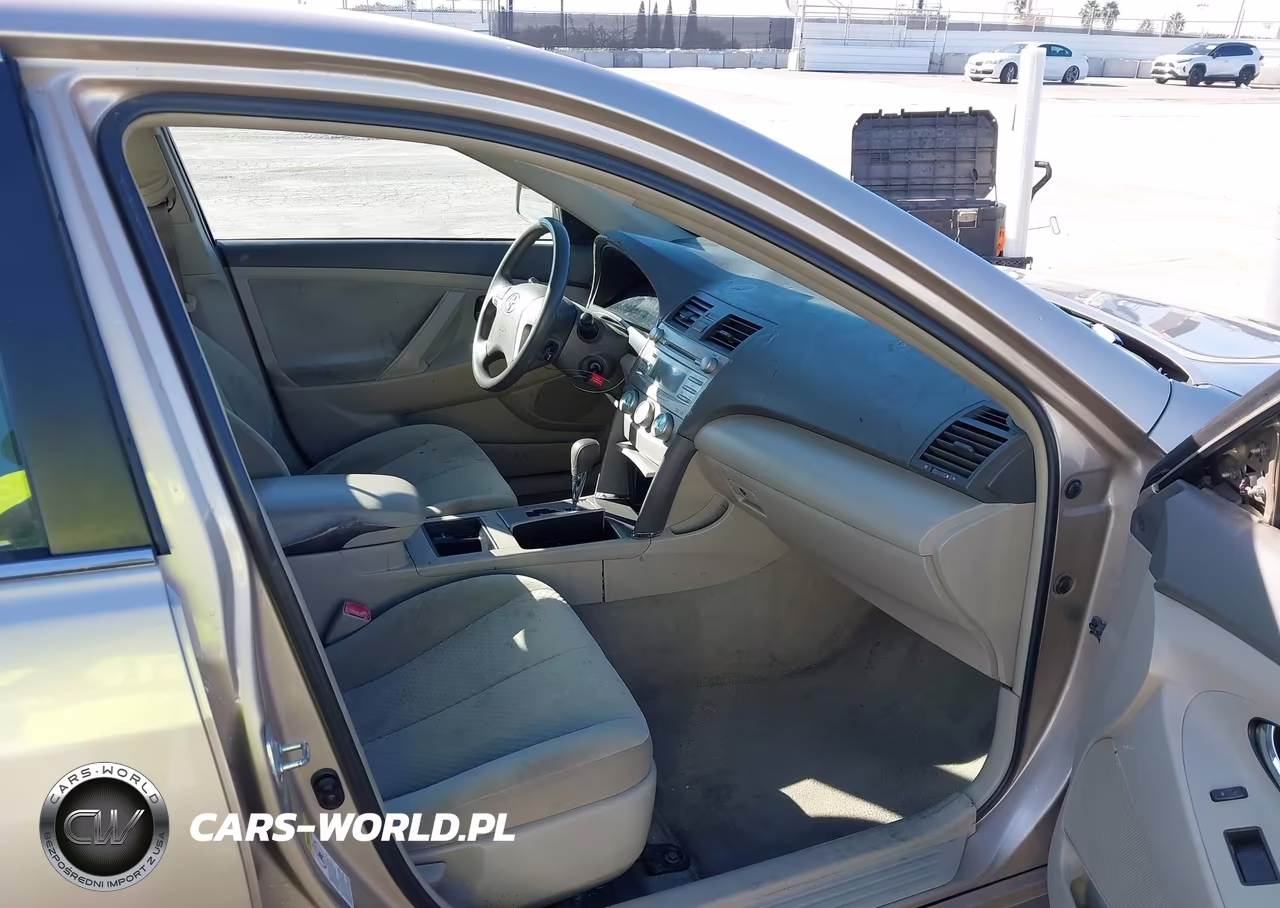 2009 Toyota Camry Le VIN:4T4BE46K09R110516 - 5