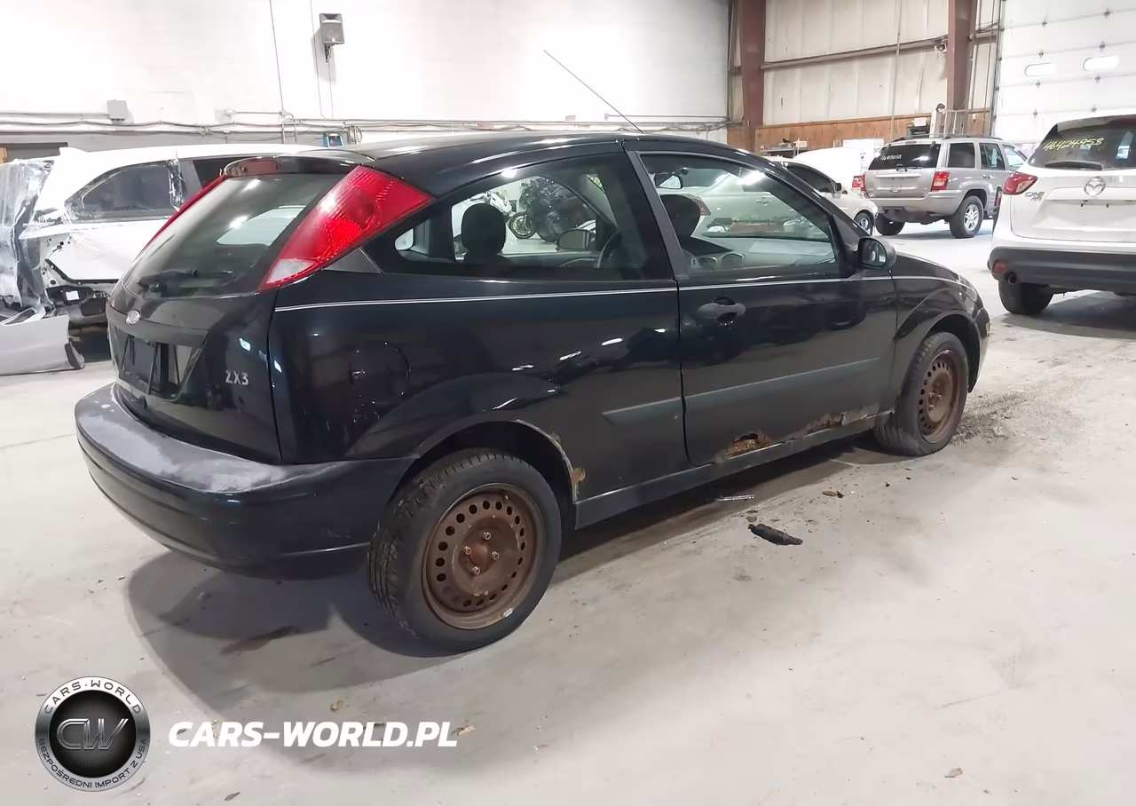 2004 Ford Focus Zx3 VIN:3FAFP31Z84R105899 - 4