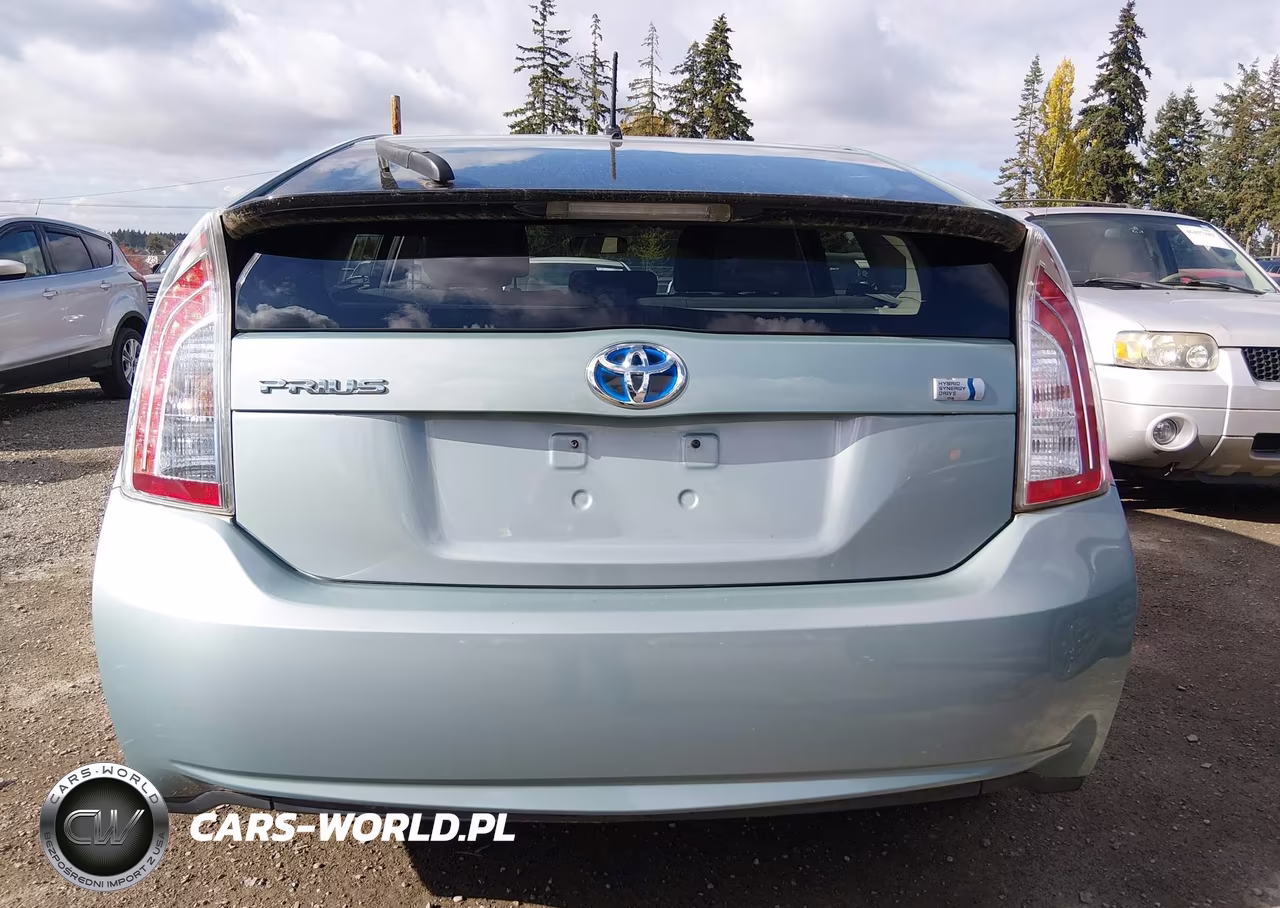 2013 Toyota Prius Two VIN:JTDKN3DU0D1623935 - 17