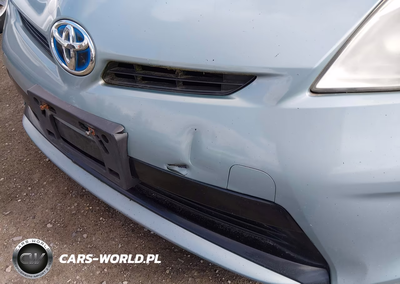 2013 Toyota Prius Two VIN:JTDKN3DU0D1623935 - 6