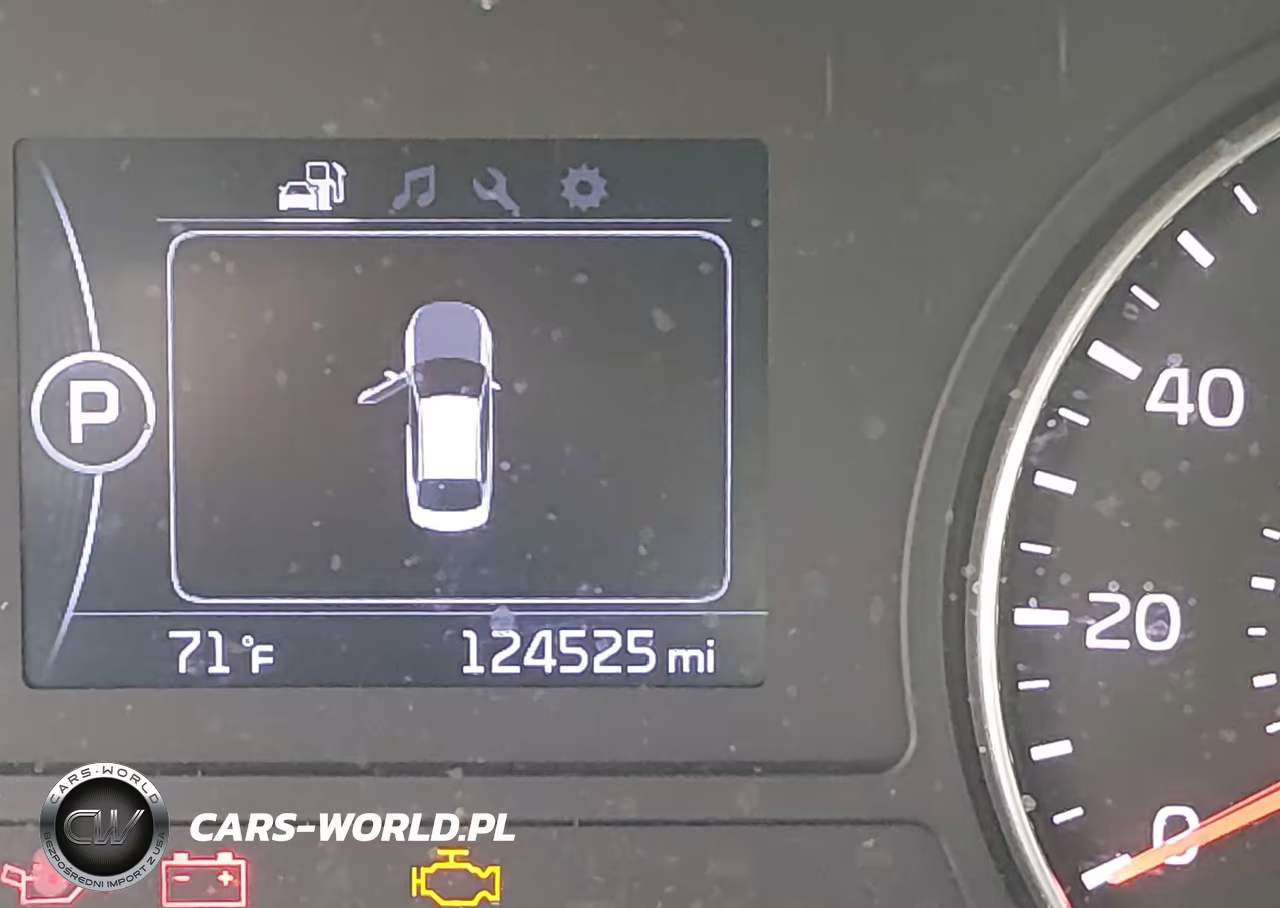 2018 Kia Optima S VIN:5XXGT4L30JG204140 - 15