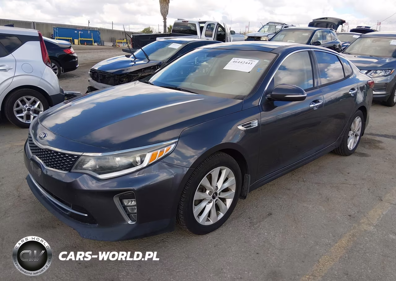 2018 Kia Optima S VIN:5XXGT4L30JG204140 - 2