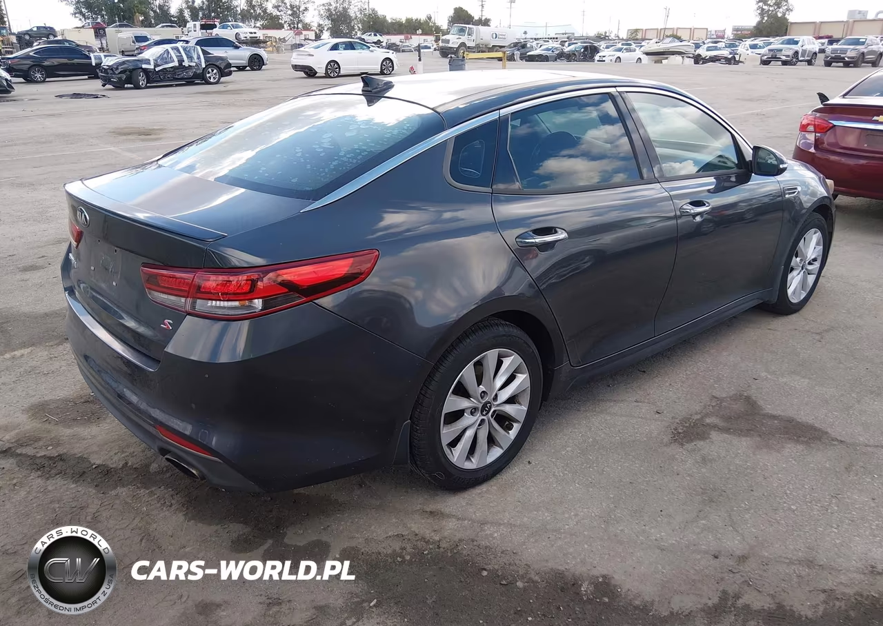 2018 Kia Optima S VIN:5XXGT4L30JG204140 - 4