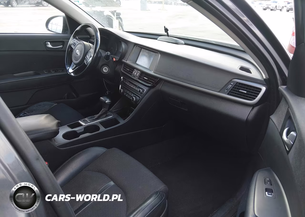 2018 Kia Optima S VIN:5XXGT4L30JG204140 - 5