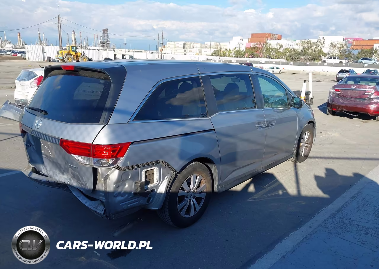 2016 Honda Odyssey Se VIN:5FNRL5H3XGB084768 - 4