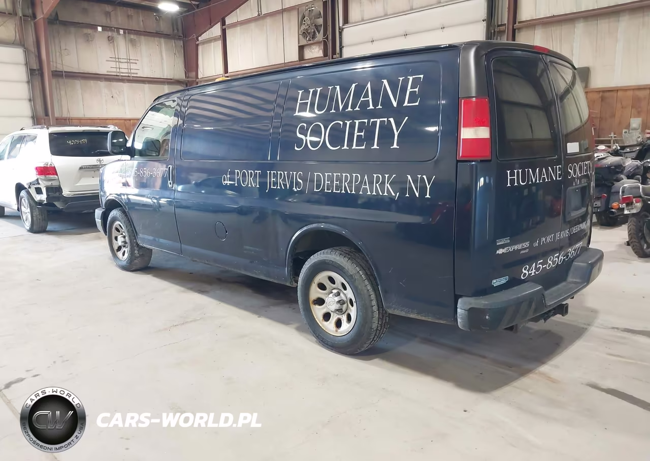 2010 Chevrolet Express 1500 Work Van VIN:1GCUHAD48A1152827 - 3