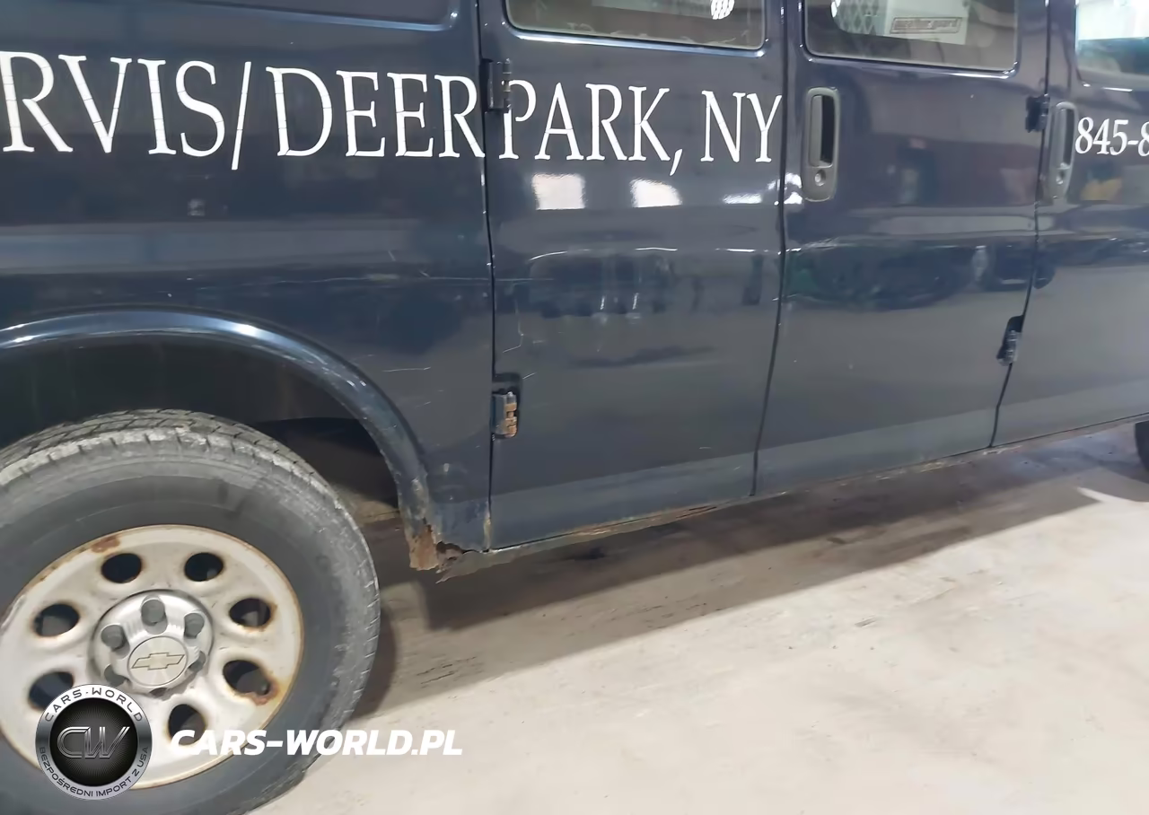 2010 Chevrolet Express 1500 Work Van VIN:1GCUHAD48A1152827 - 6