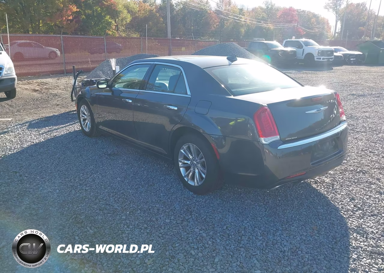 2017 Chrysler 300C VIN:2C3CCAEGXHH564623 - 3