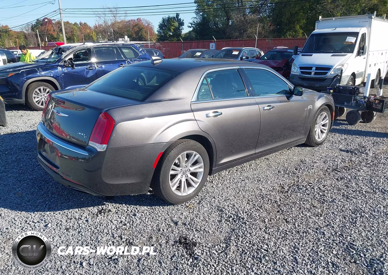 2017 Chrysler 300C VIN:2C3CCAEGXHH564623 - 4