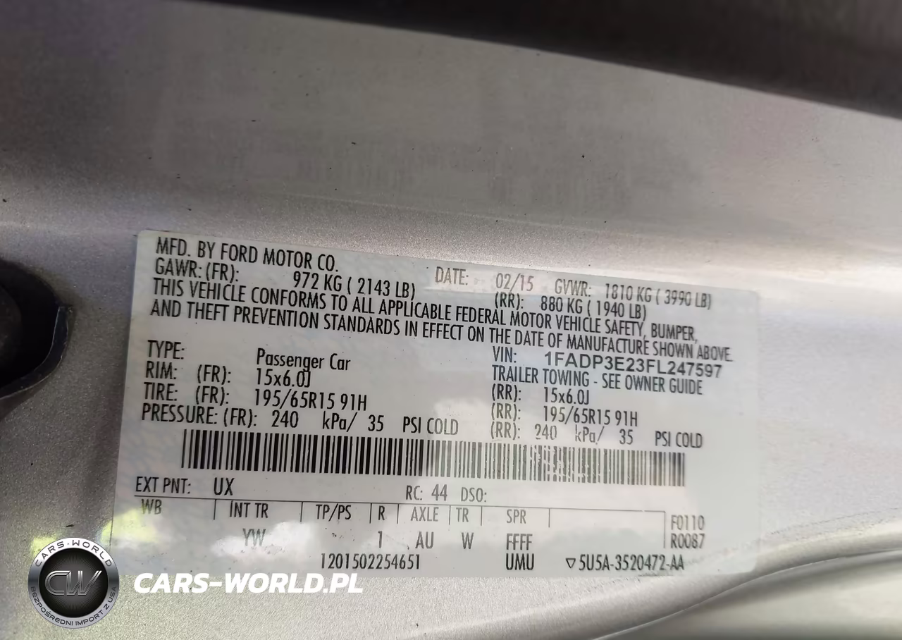 2015 Ford Focus S VIN:1FADP3E23FL247597 - 9