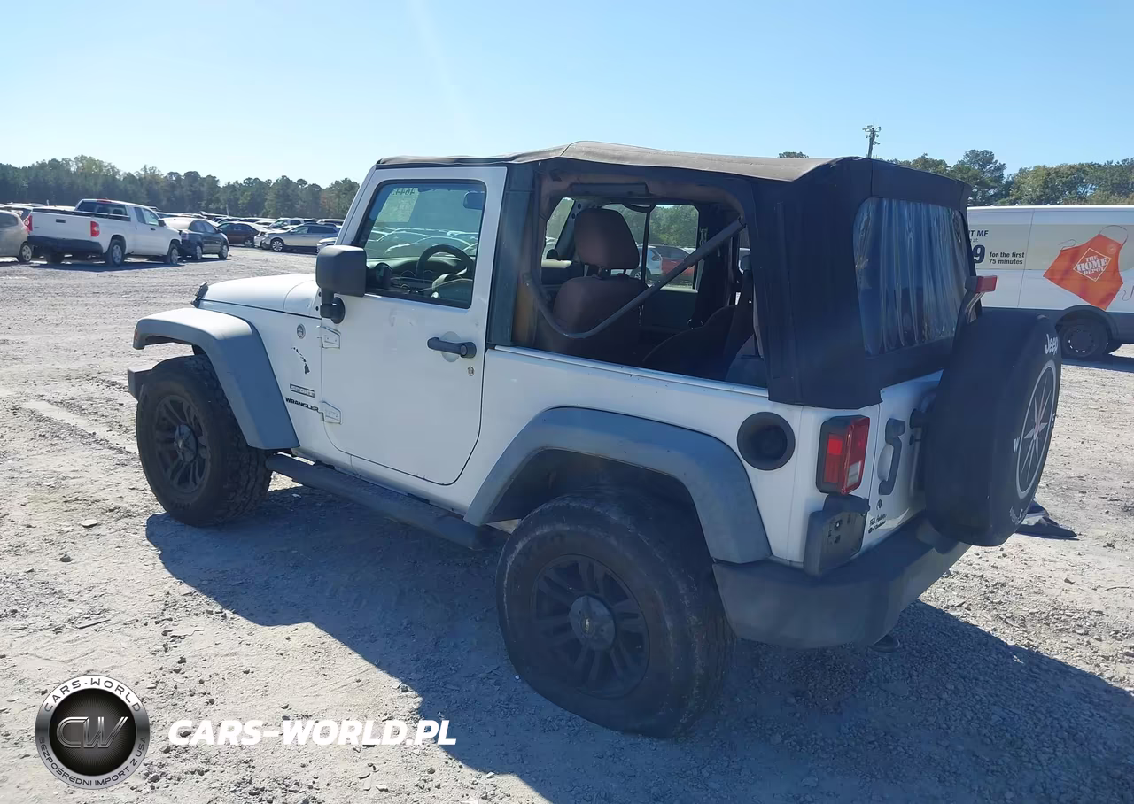 2011 Jeep Wrangler Sport VIN:1J4AA2D13BL536811 - 3