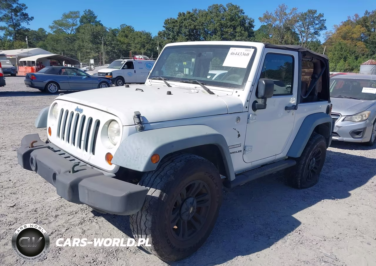 2011 Jeep Wrangler Sport VIN:1J4AA2D13BL536811 - 6
