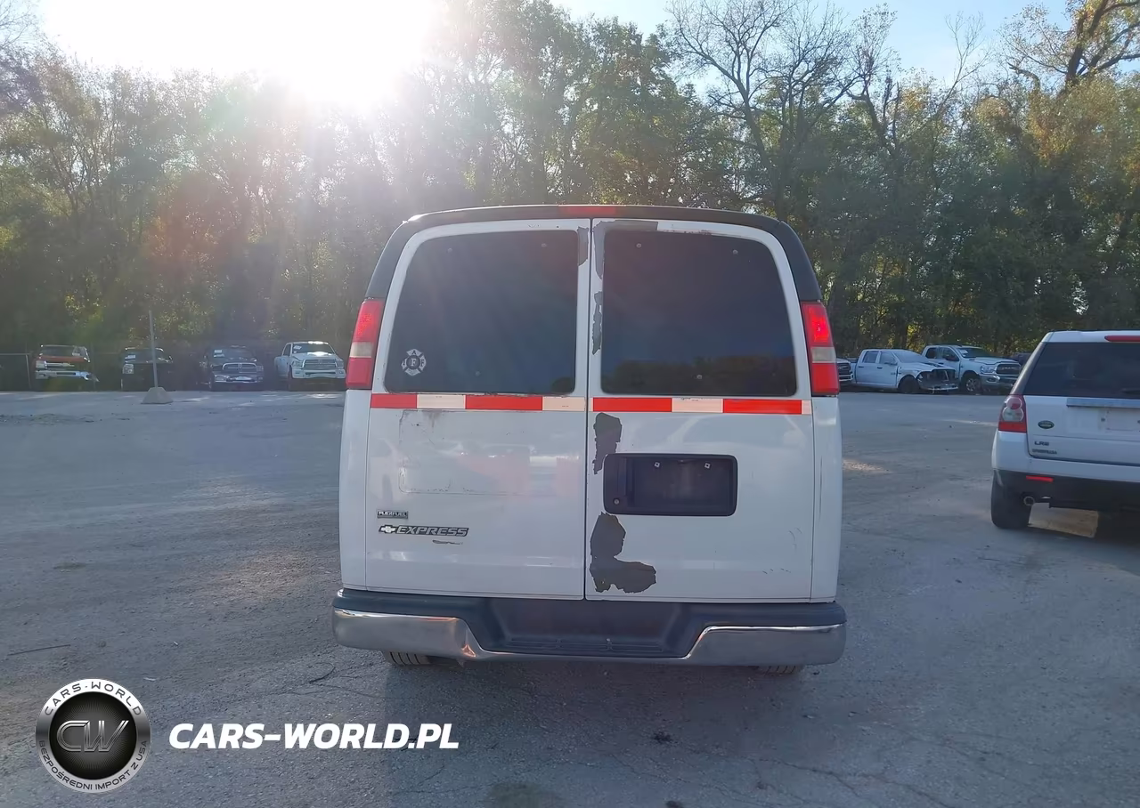 2010 Chevrolet Express 1500 Lt VIN:1GBUGCD43A1114571 - 16