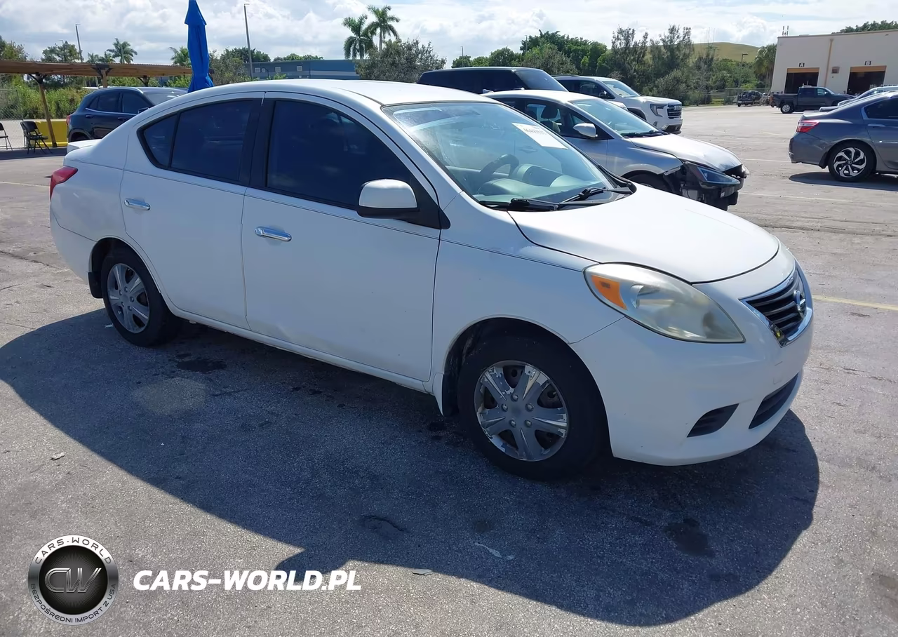 2014 Nissan Versa 1.6 Sv