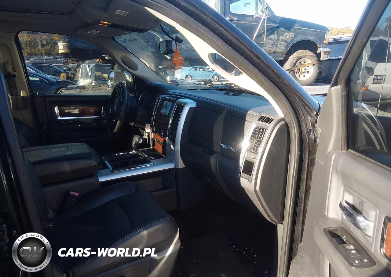 2010 Dodge Ram 1500 Laramie VIN:1D7RV1CT8AS256306 - 5