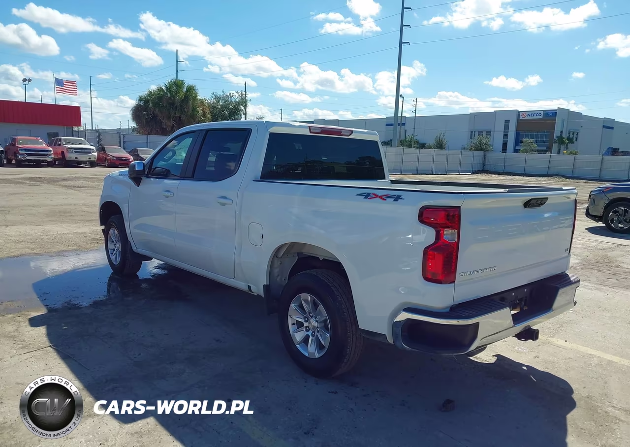 2026 Chevrolet Silverado 1500 4Wd Standard Bed Lt VIN:1GCUKDED8TZ189768 - 3