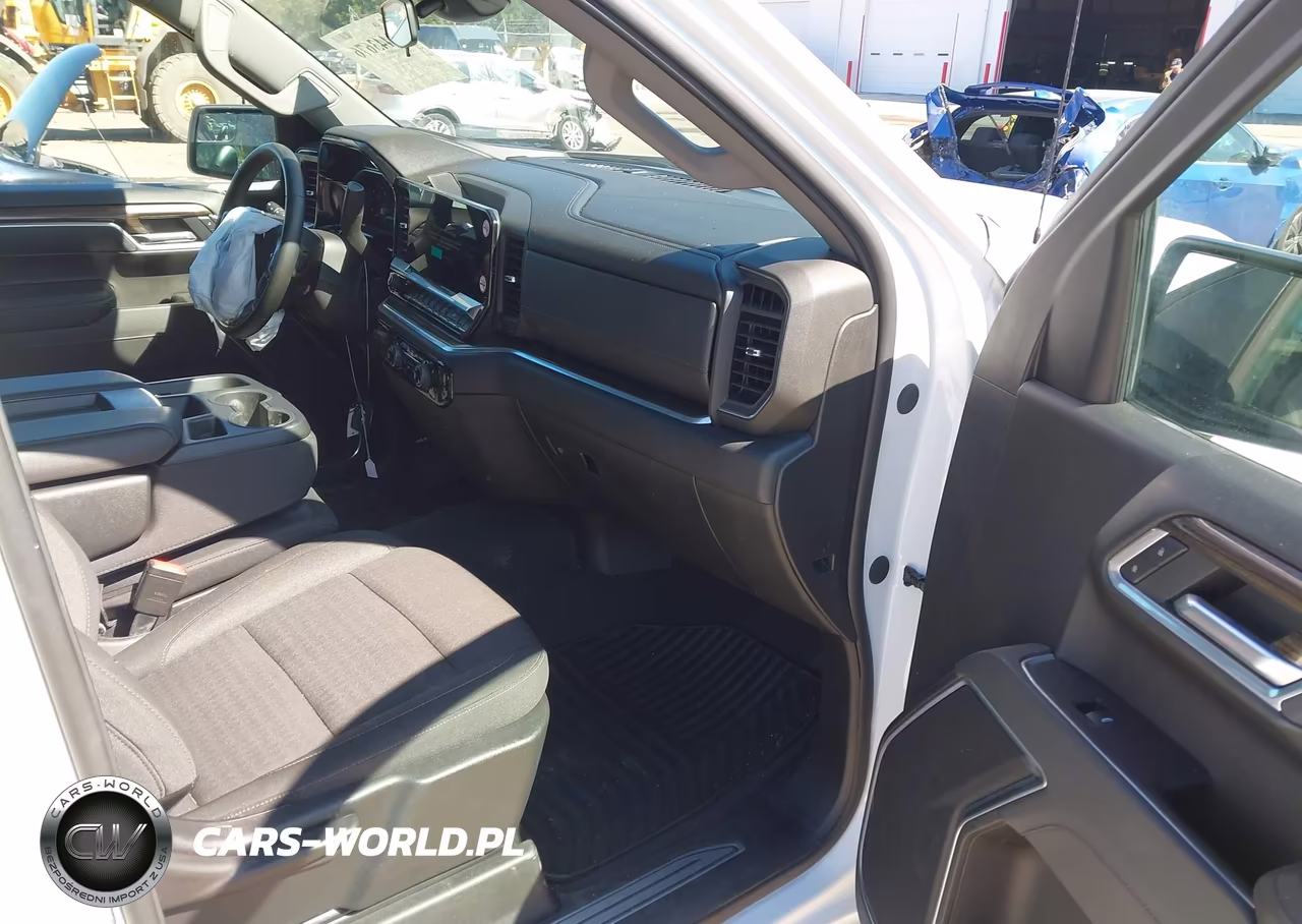 2026 Chevrolet Silverado 1500 4Wd Standard Bed Lt VIN:1GCUKDED8TZ189768 - 5