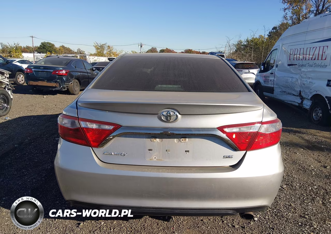 2017 Toyota Camry Se VIN:4T1BF1FK3HU320077 - 17