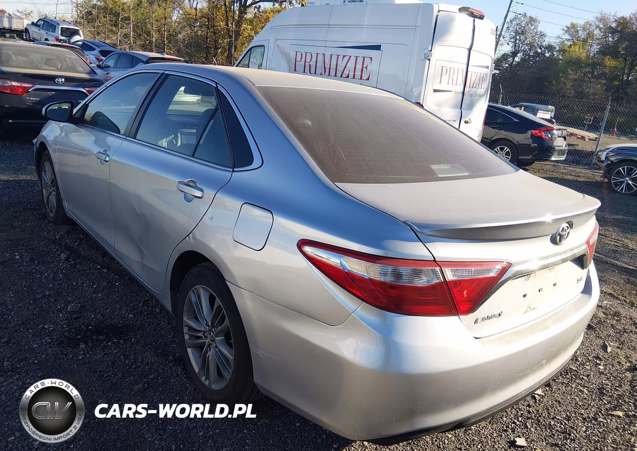 2017 Toyota Camry Se VIN:4T1BF1FK3HU320077 - 3