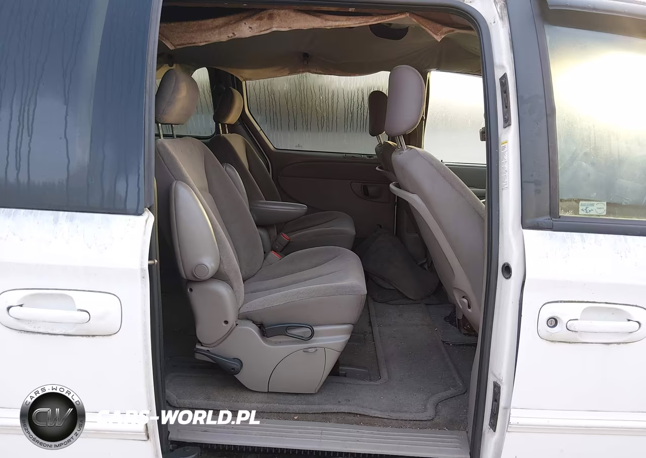 2002 Chrysler Town & Country Lx VIN:2C4GP44342R714275 - 8