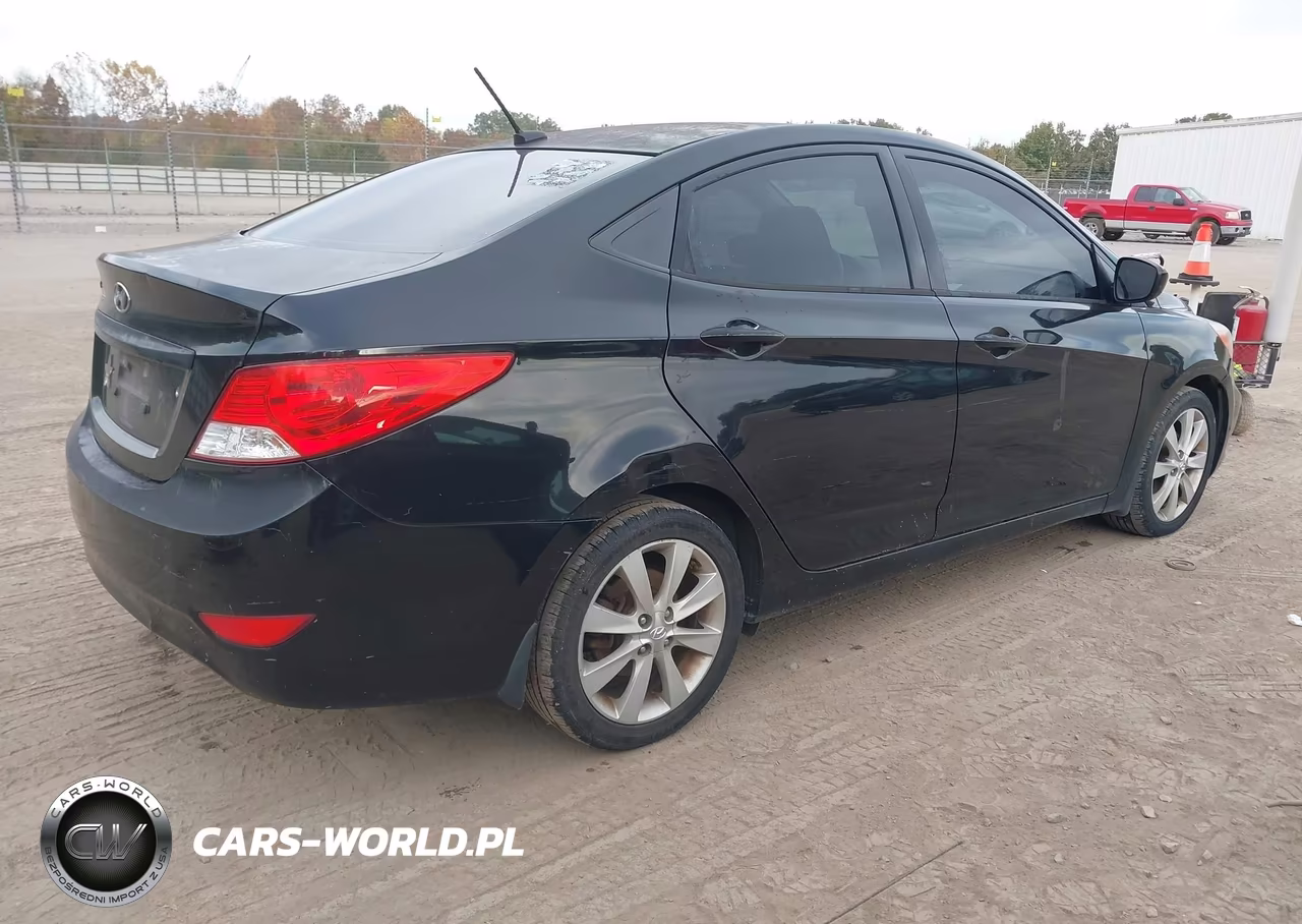 2014 Hyundai Accent Gls VIN:KMHCU4AE6EU607969 - 4