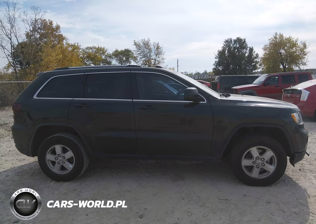 2013 Jeep Grand Cherokee Laredo VIN:1C4RJFAG7DC507338 - 13