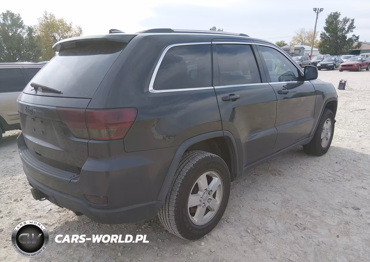 2013 Jeep Grand Cherokee Laredo VIN:1C4RJFAG7DC507338 - 4