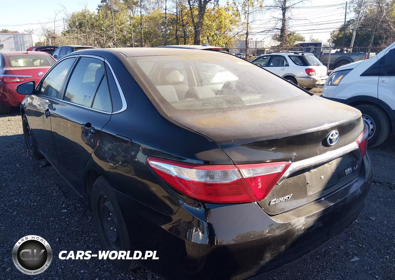 2015 Toyota Camry Hybrid Le VIN:4T1BD1FKXFU156104 - 3
