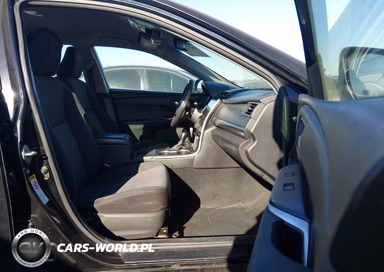 2015 Toyota Camry Hybrid Le VIN:4T1BD1FKXFU156104 - 5