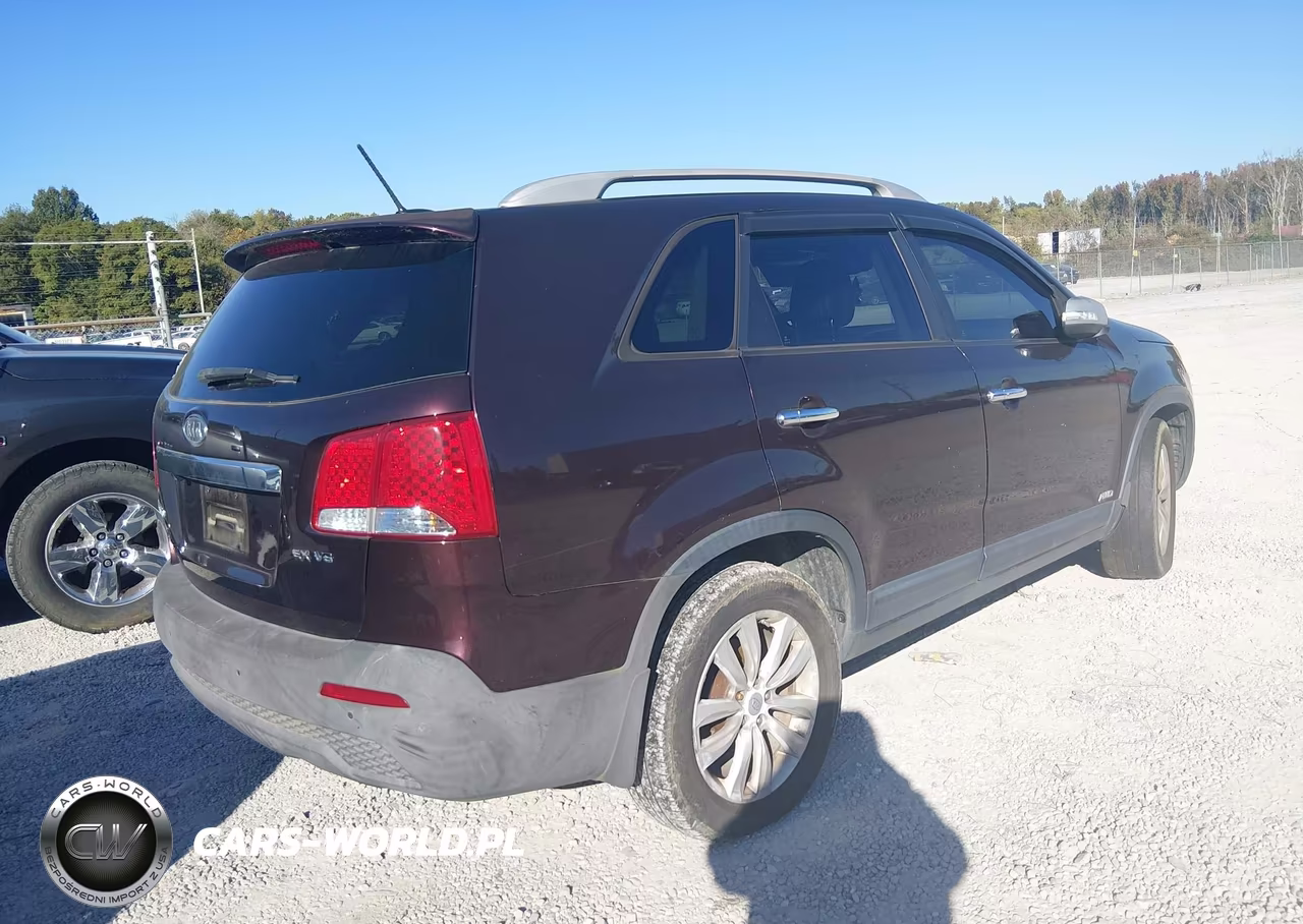 2011 Kia Sorento Ex V6 VIN:5XYKUDA25BG056193 - 4