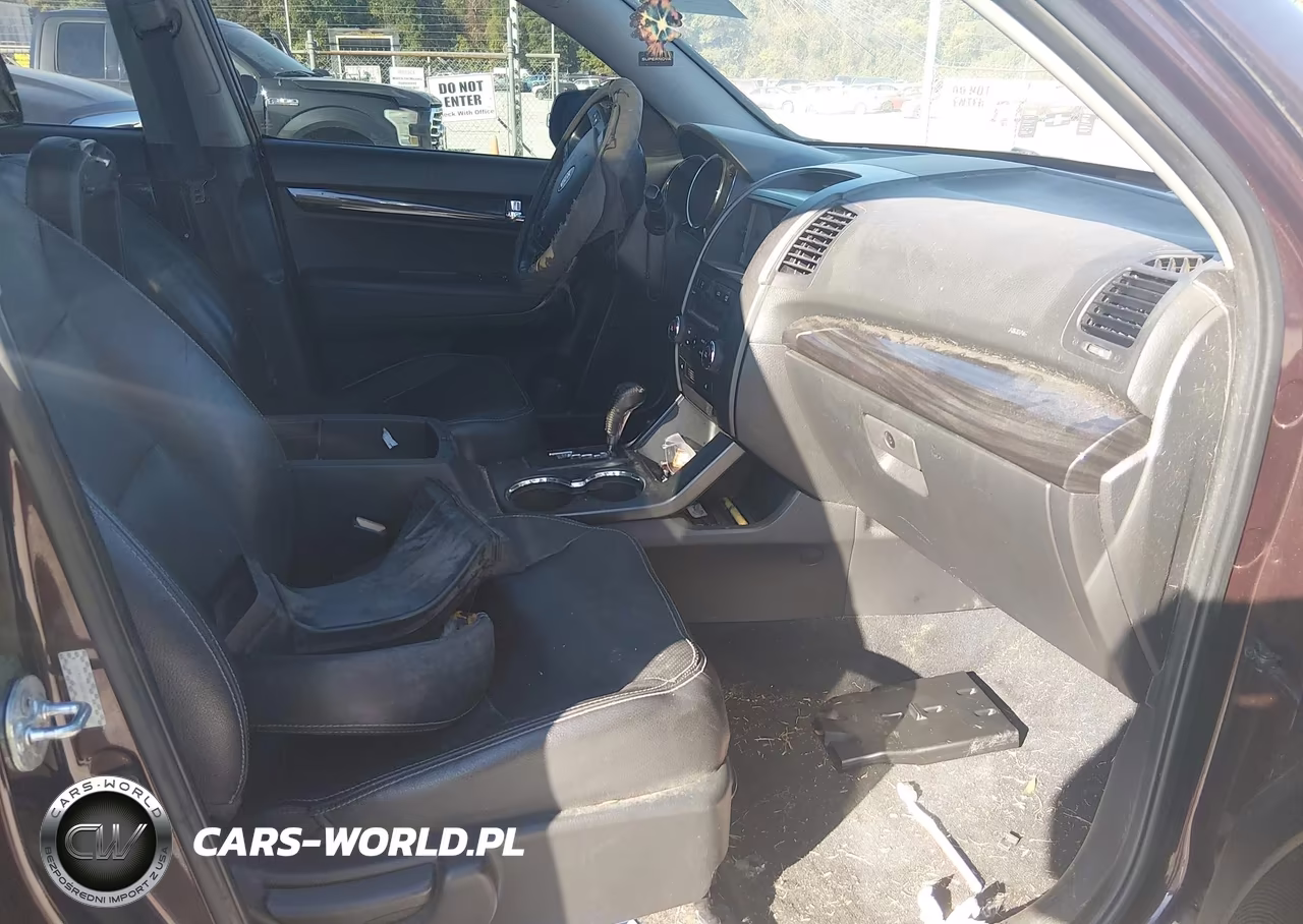 2011 Kia Sorento Ex V6 VIN:5XYKUDA25BG056193 - 5